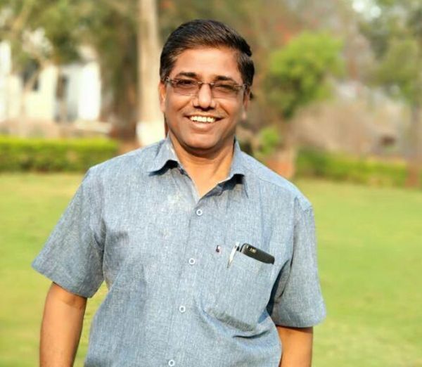 Dr. Arun Tawar